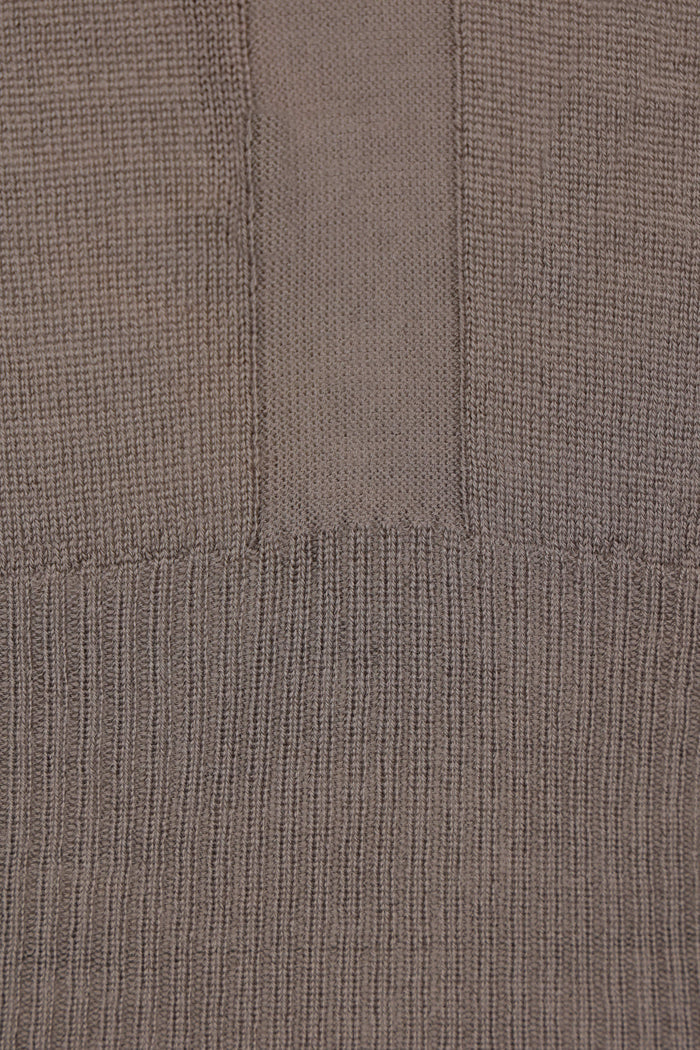 cropped sweater in wool with cut-out