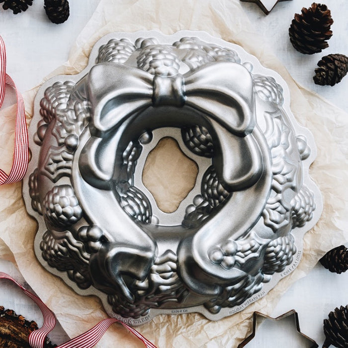Holiday Wreath Pan | Nordic Ware