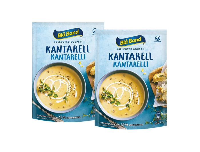 2 x Blå Band Kantarellsoppa Selected Soups 69g – two light blue soup mix pouches side by side showing a creamy chanterelle soup bowl with crème fraîche swirl and thyme on the front, Blå Band logo, vegetarian, 3 portions per pouch, 7.5 dl each