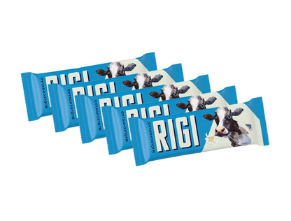 5 x RIGI Mjölkchoklad 20g – five light blue individually wrapped Swedish milk chocolate bars fanned out, showing RIGI logo and black-and-white cow illustration, Candy People, 100g total