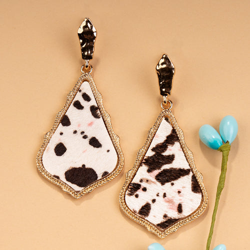93004 - Animal Hide Earrings - White