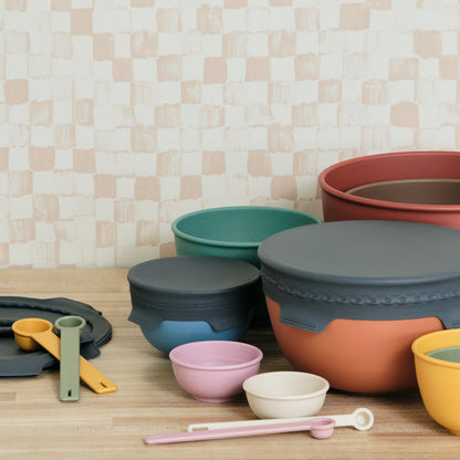 Bamboozle Home Baking Accessories - Measuring Duo and Lids Bundle
