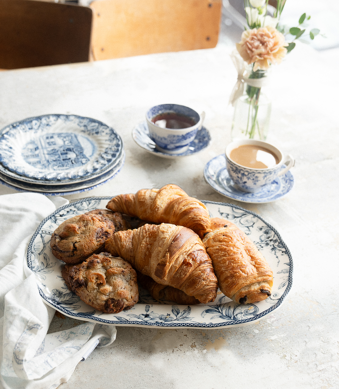 maman blue and white joie de vivre serving platter — lifestyle table setting