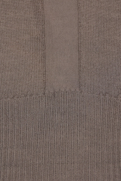 cropped sweater in wool with cut-out