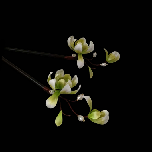 Handmade Ronghua Magnolia Hairpin - White & Green with Pearl - Wedding & Daily
