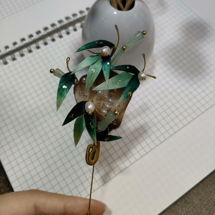 Handmade Ronghua Silk Velvet Bamboo Leaf Fan Brooch