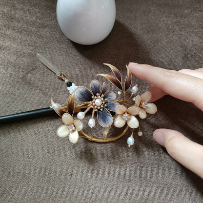 Handmade Ronghua Silk Velvet Flower Hairpin - Blue & White Camellia Hairpin