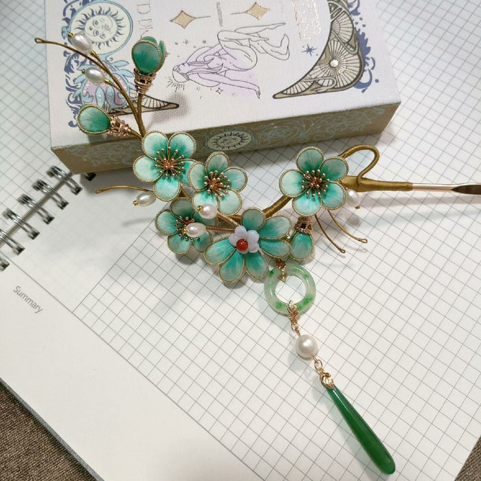 Handmade Ronghua Silk Velvet Plum Blossom Hairpin
