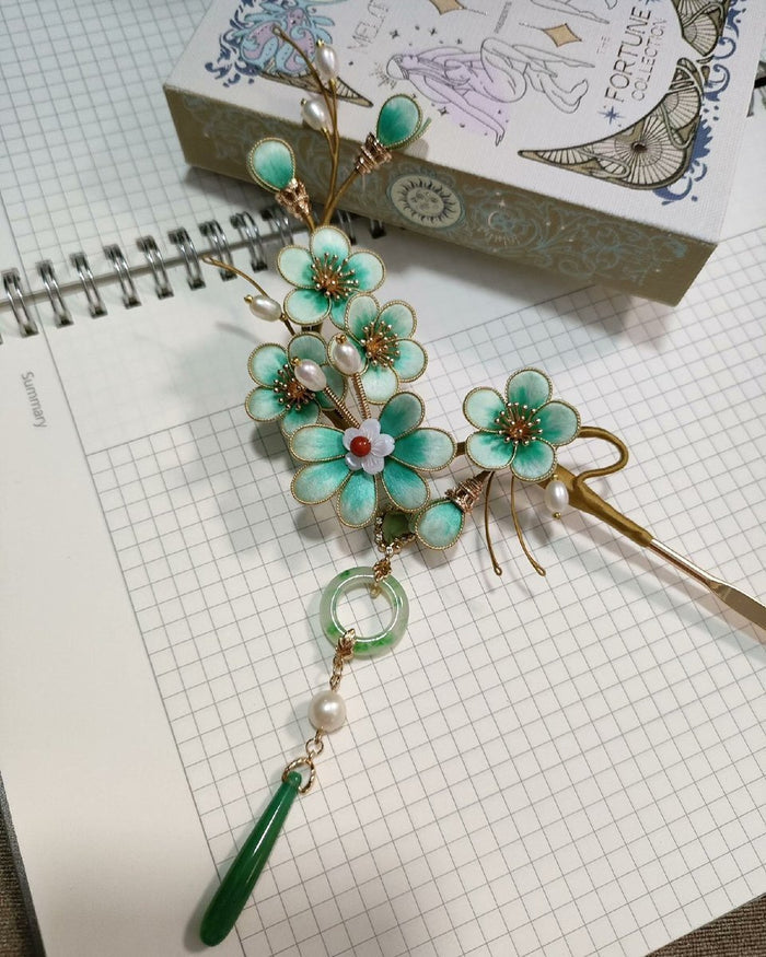 Handmade Ronghua Silk Velvet Plum Blossom Hairpin