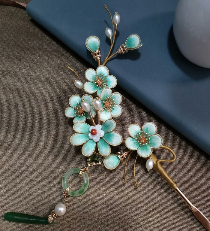 Handmade Ronghua Silk Velvet Plum Blossom Hairpin