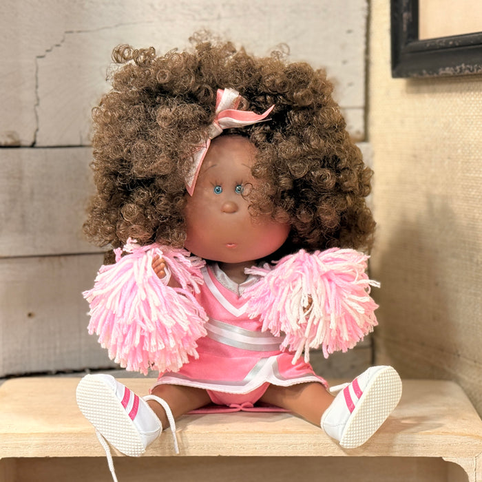 Nines d'Onil Cheer Doll