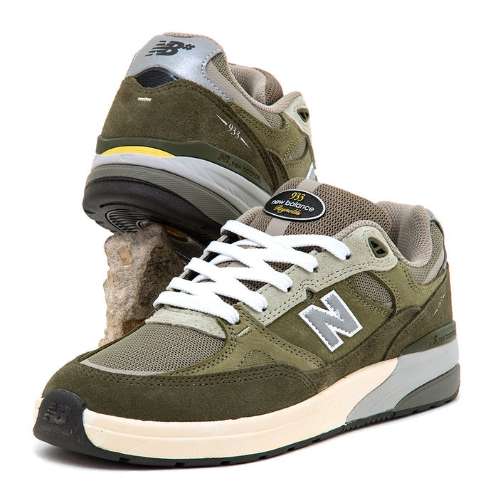 NM933 Andrew Reynolds (Dk. Olive / Lt. Olive) (S)