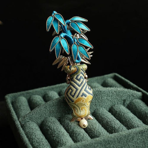 PF842 - Ronghua Brooch - Wholesale