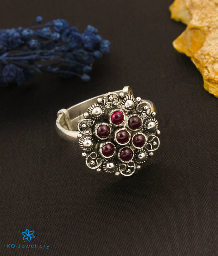 The Arini Kemp Silver Finger Ring (Oxidised)