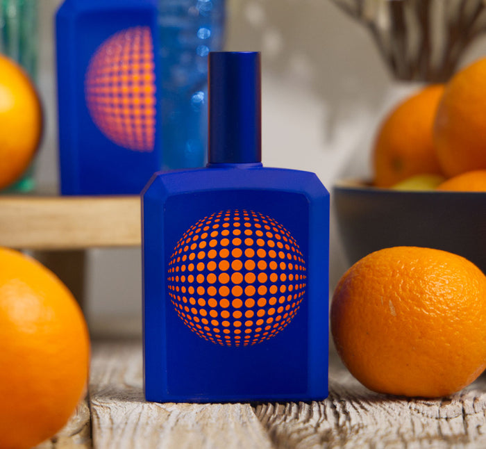 This is not a blue bottle 1/.6