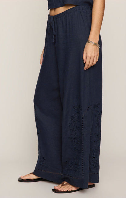 Z Supply Sid Embroidered Woven Pant in Eclipse